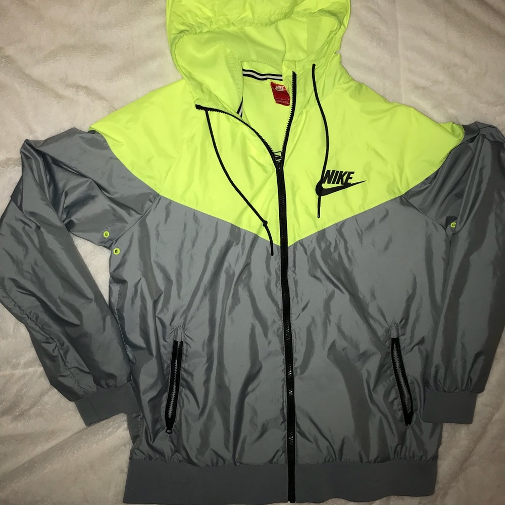 Men’s Nike Windbreaker